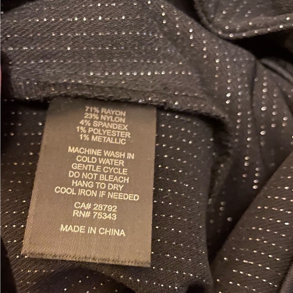 Jones New York Black and Silver Slacks Size 2X - Picture 5 of 5